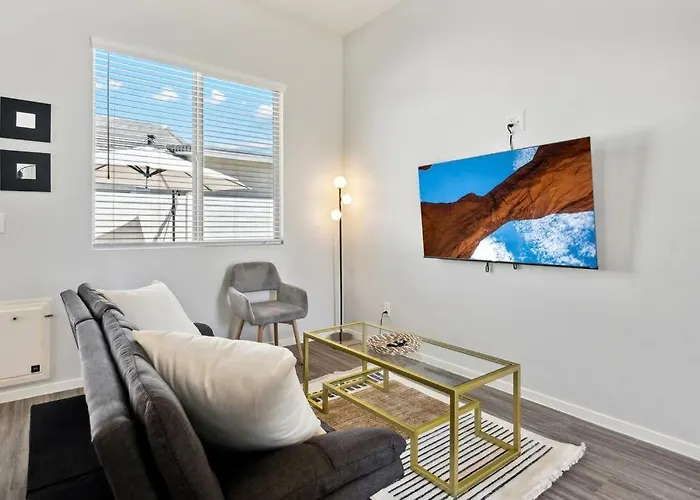 Sunny Contemporary In With Pool,bbq Casa Grande