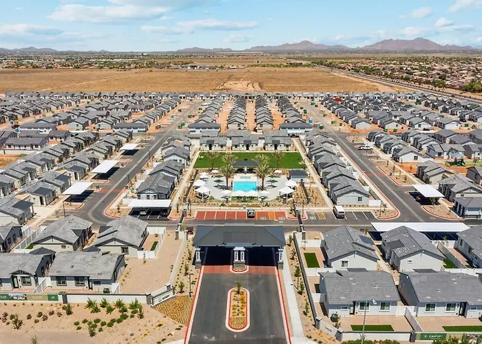 Apartment Sunny Contemporary In With Pool,bbq Casa Grande